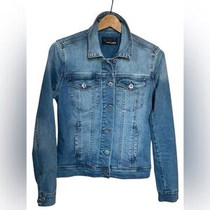 Articles of Society Los Angeles Women’s Classic Denim Jean Jacket Light Wash
